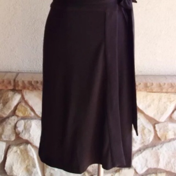 DVF (Lauren) wool short sleeved wrap dress - Picture 6 of 6